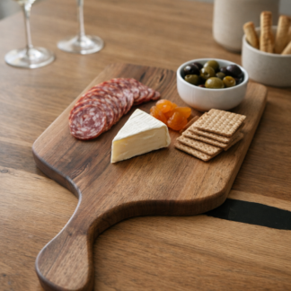 Planche à apéro en noyer