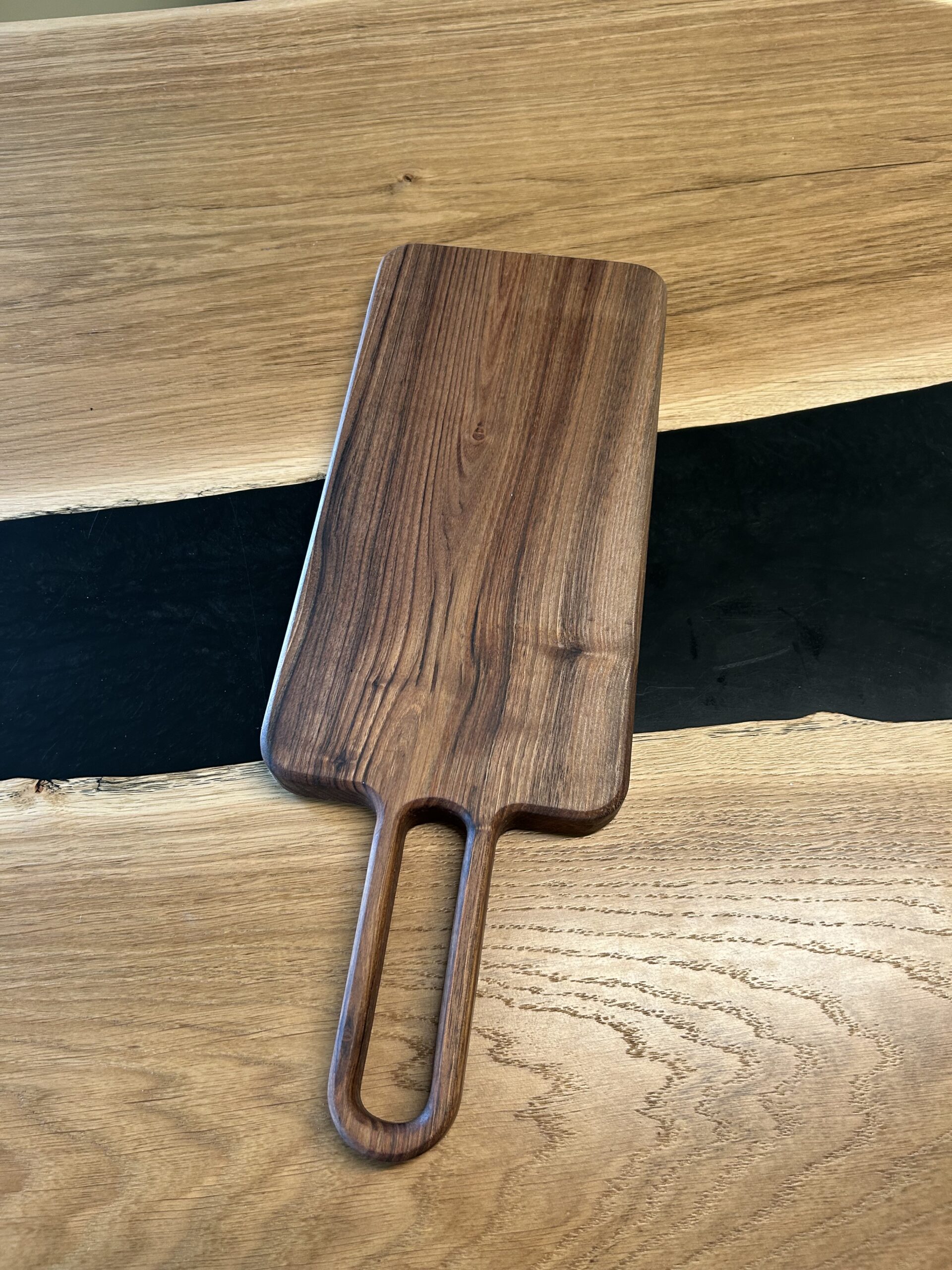 Planche à apéro en noyer – Image 2