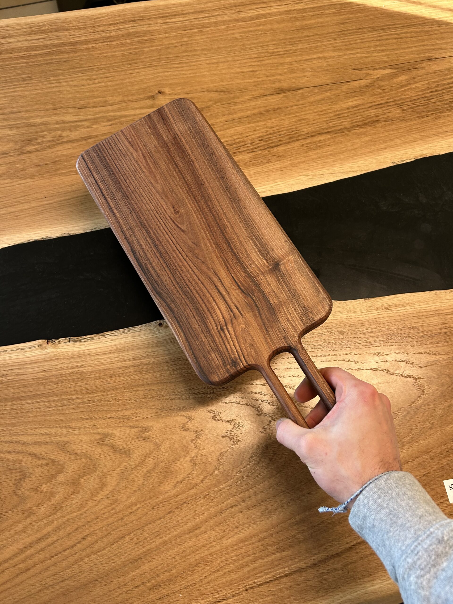 Planche à apéro en noyer – Image 3